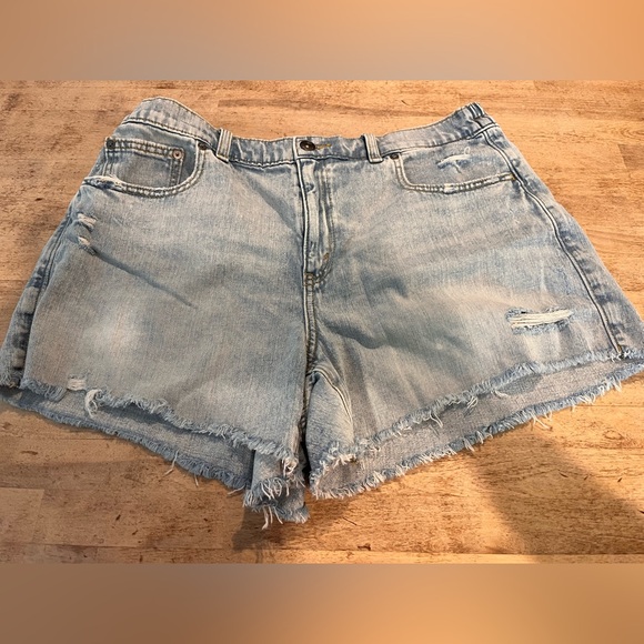 Aerie Daydream Denim Shorts - Picture 1 of 3